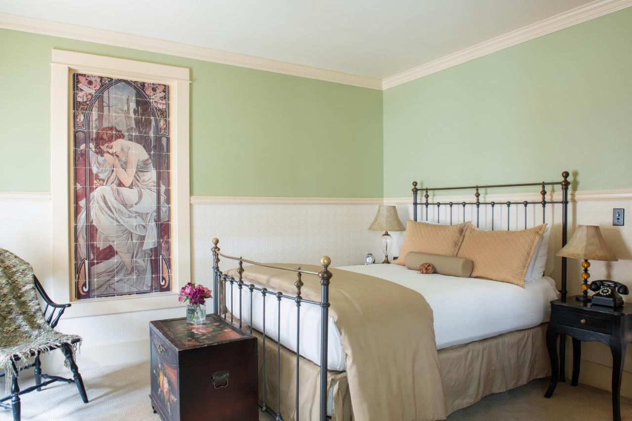 Chamberlin Inn Cody Esterno foto