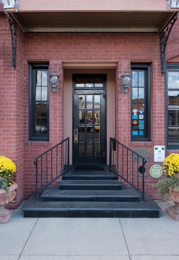 Chamberlin Inn Cody Esterno foto