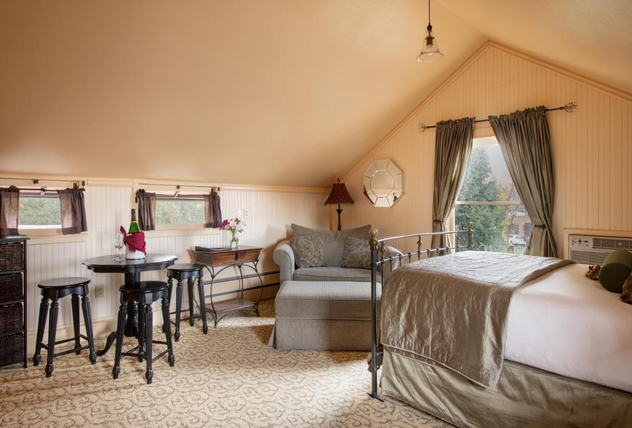 Chamberlin Inn Cody Esterno foto