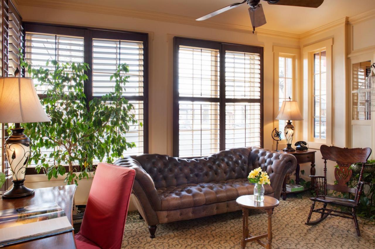 Chamberlin Inn Cody Esterno foto