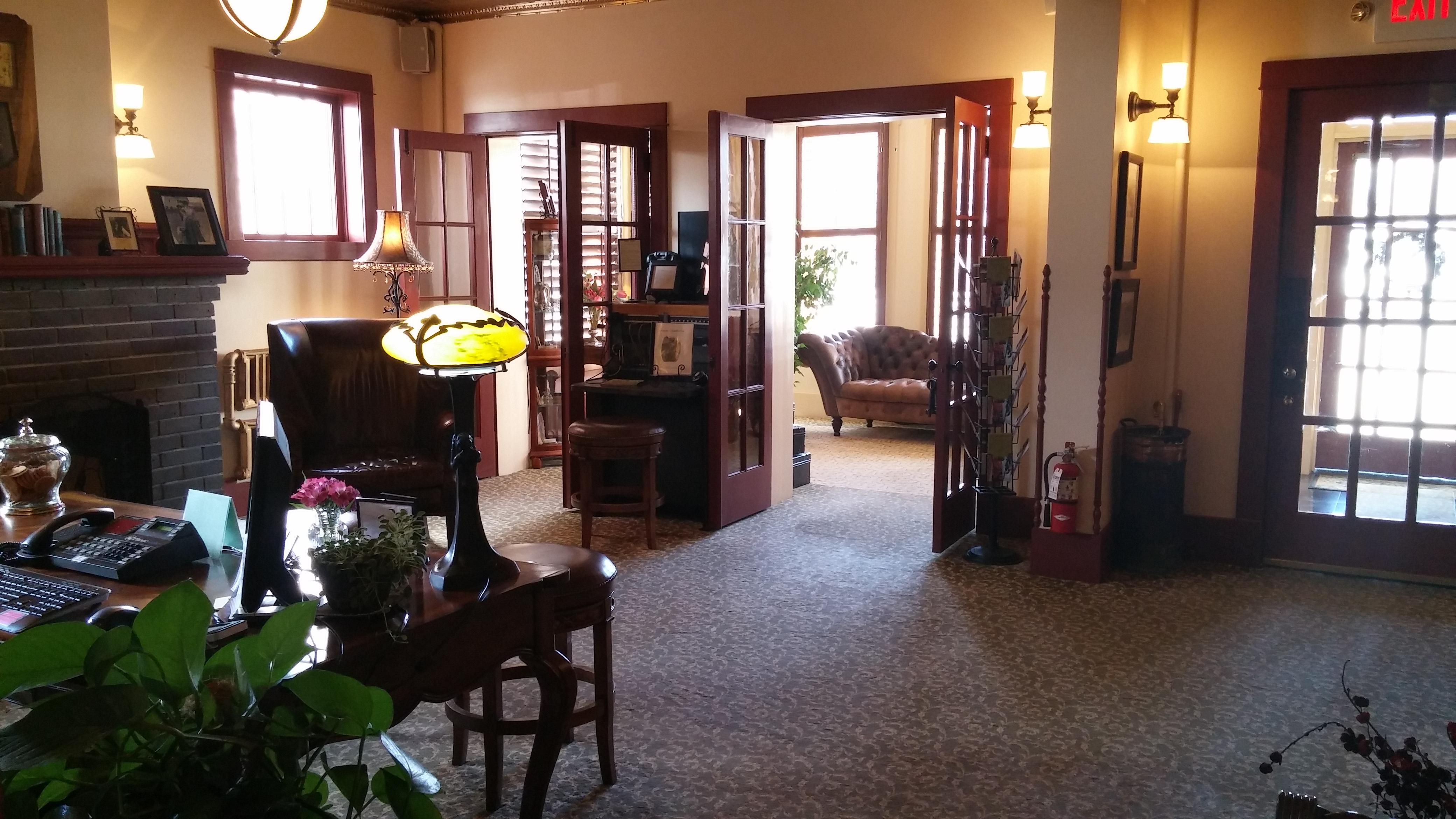 Chamberlin Inn Cody Esterno foto